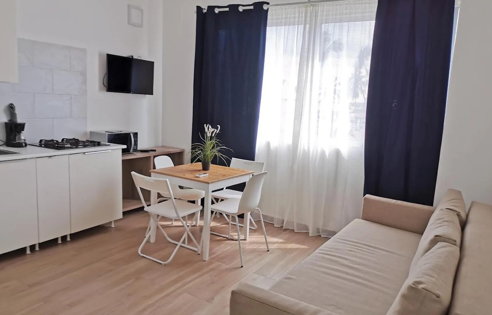 Aparthotel Ducassi Studios And Suites - Rooftop Pool, Beach Club, Breakfast And Wifi Punta Cana