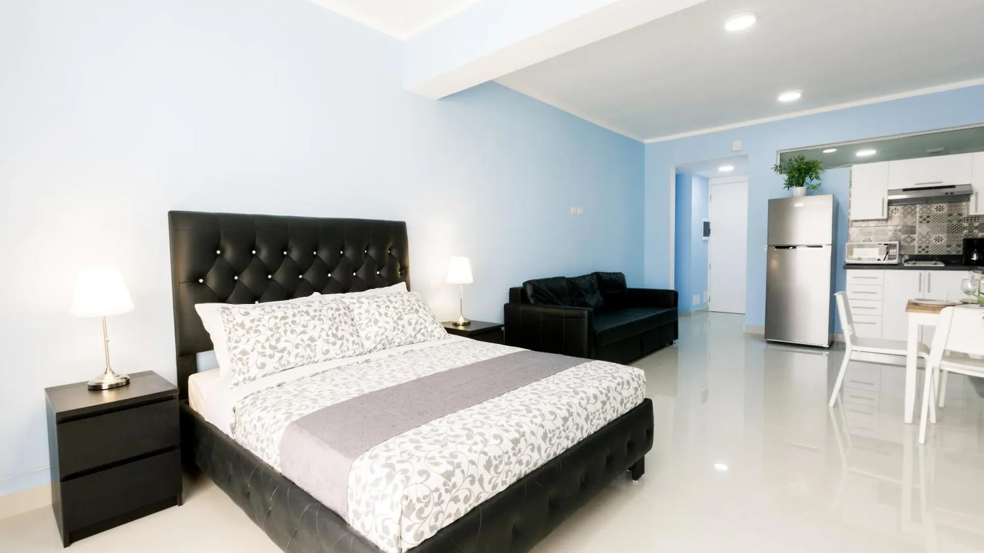 Ducassi Studios And Suites - Rooftop Pool, Beach Club, Breakfast And Wifi Punta Cana