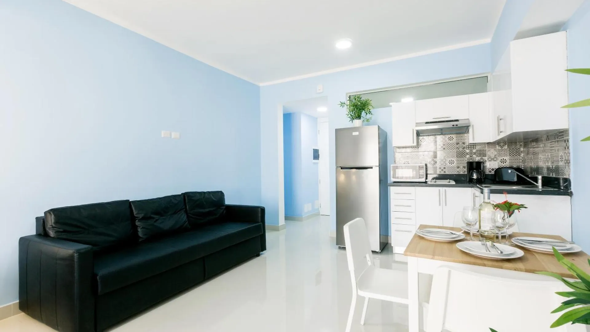 Aparthotel Ducassi Studios And Suites - Rooftop Pool, Beach Club, Breakfast And Wifi Punta Cana