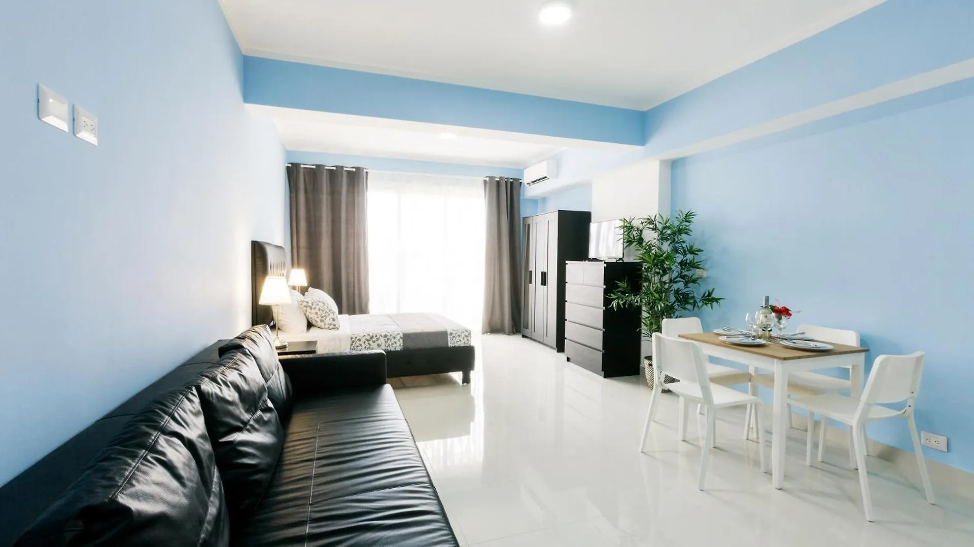 פונטה קאנה Ducassi Studios And Suites - Rooftop Pool, Beach Club, Breakfast And Wifi מלון דירות פונטה קאנה