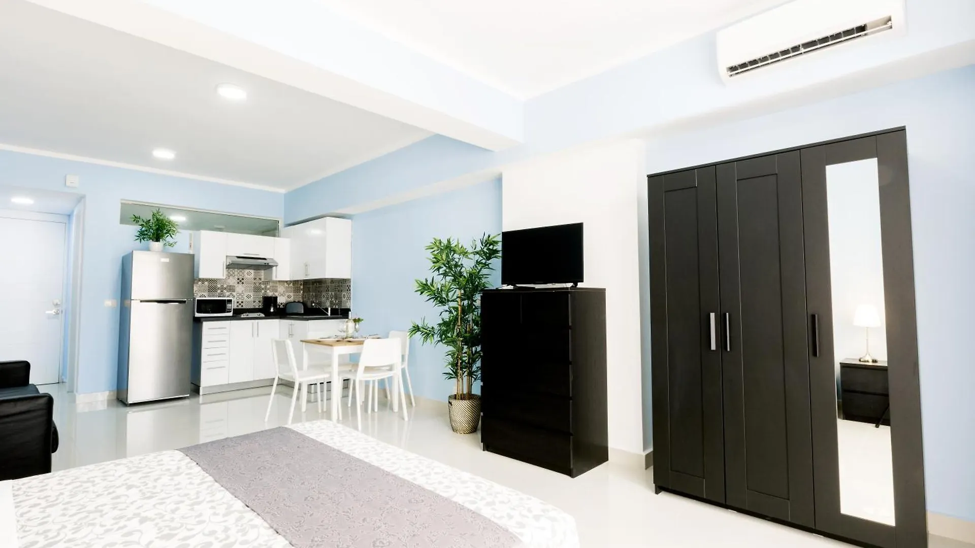 פונטה קאנה Ducassi Studios And Suites - Rooftop Pool, Beach Club, Breakfast And Wifi 5*, פונטה קאנה